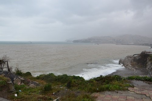 ZONGULDAK’IN ÇAMURU KARADENİZ’E AKTI