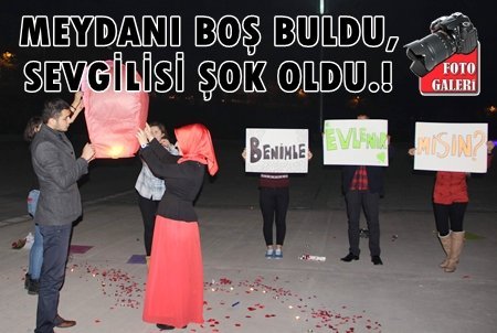 Böyle Evlenme Teklifi Görülmedi.!