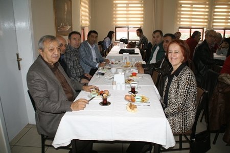 DEVREK ANADOLU LİSESİ’NDEN DAYANIŞMA KAHVALTISI