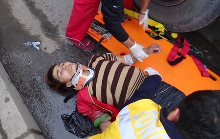 BETON MİKSERİNİN ÇARPTIĞI KADIN AĞIR YARALANDI