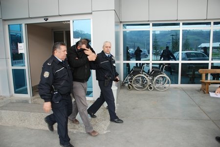 UYUŞTURUCUDAN GÖZALTINA ALINAN 3 ZANLI TUTUKLANDI