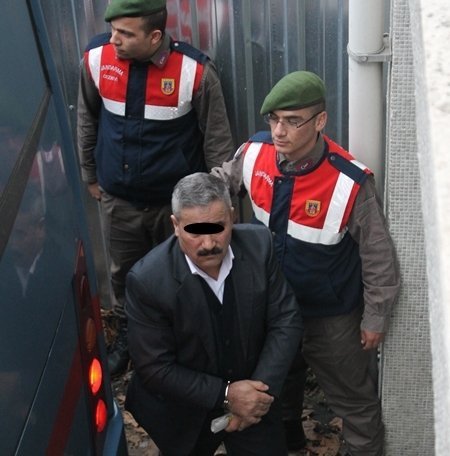 VAN’DA 3 KİŞİNİN ÖLDÜĞÜ SİLAHLI SALDIRI DAVASINDA YİNE KARAR ÇIKMADI