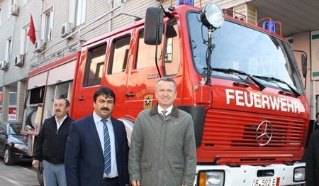 ALMANYA’DAN ÇAYCUMA BELEDİYESİ’NE MODERN İTFAİYE ARACI