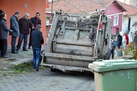 TEMİZLİK İŞÇİSİNİN HAYATINI KAYBETTİĞİ KAZA