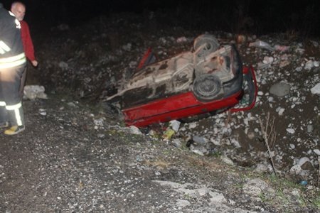 OTOMOBİL TAKLA ATTI: 1 YARALI