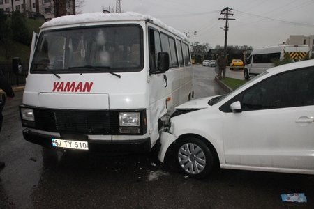 Öğrenci Servisi Kaza Yaptı: 5 Yaralı