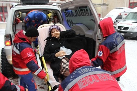 Düşük Tehlikesi Yaşayan Hamile Kadının İmdadına Umke Yetişti