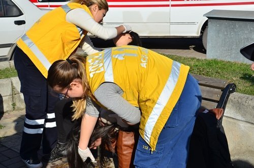 (ÖZEL HABER) L?SEL? KIZLAR ALKOLDEN ZEH?RLEND? POL?SE 'BÖREKTEN ZEH?RLEND?K' DED?LER ALKOL ALDIKLARI ORTAYA ÇIKTI