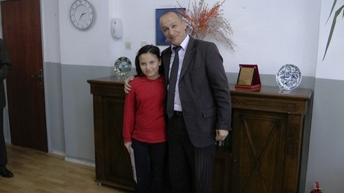 BA?ARILI OLAN Ö?RENC?LER TAKD?R BELGELER?N? ALDILAR