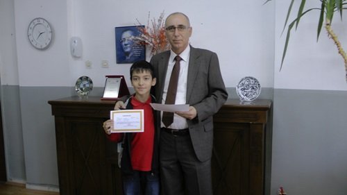 BA?ARILI OLAN Ö?RENC?LER TAKD?R BELGELER?N? ALDILAR