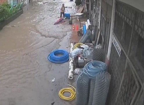 SEL FELAKETİNİN GÜVENLİK KAMERA GÖRÜNTÜLERİ ORTAYA ÇIKTI