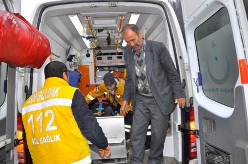 OTOMOB?L DEREYE UÇTU: 1 ÖLÜ, 3 YARALI