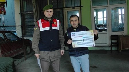 JANDARMA VATANDA?LARA UYARICI BRO?ÜRLER DA?ITTI