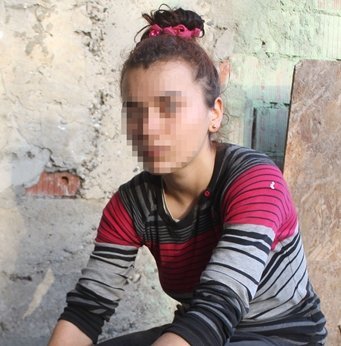 EVLENME TEKLİFİNİ KABUL ETMEYEN KIZA HAKARET EDİNCE BİN 500 LİRA CEZA YEDİ