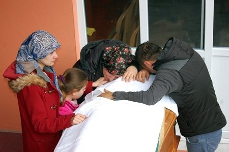 (ÖZEL HABER) ?TALYA AÇIKLARINDA BATAN GEM?N?N PERSONEL? SON YOLCULU?UNA U?URLANDI