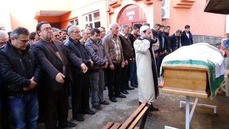 (ÖZEL HABER) ?TALYA AÇIKLARINDA BATAN GEM?N?N PERSONEL? SON YOLCULU?UNA U?URLANDI