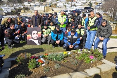 MOTOSİKLET KAZASINDA HAYATINI KAYBEDEN GENÇ, MOTOSİKLET KULÜBÜ ÜYELERİNCE ANILDI