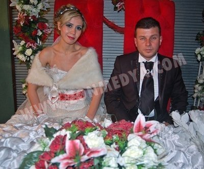 (ÖZEL HABER) CEZAY?RL? MERYEM GÖNLÜNÜ ZONGULDAKLI RECEP?E KAPTIRDI GURBETE ÇALI?MAYA G?TT?, CEZAY?RL? MERYEM?LE TANI?TI