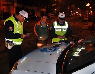 EMNİYETTEN ALKOL DENETİMİ