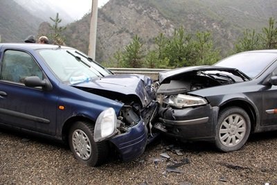 KARABÜK’TE TRAFİK KAZASI : 3 YARALI