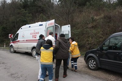 CUMA NAMAZINA YET??MEK ?STERKEN DUVARDAN UÇTU KASK HAYAT KURTARDI