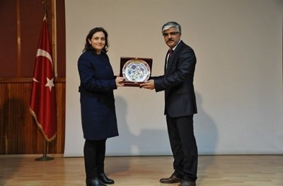 DOÇ. DR. GÖKSU ‘TÜRK DÜNYASI MESELELERİ’Nİ ANLATTI