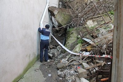 AK PART? KDZ. ERE?L? ?LÇE B?NASI YANINDA HEYELAN