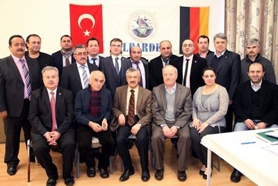 ALMANYA'DAK? BARTINLILARDAN 'YURT ?Ç? SEFER' TALEB?