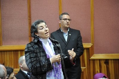 YAZAR AY?E BÖHÜRLER BEÜ?DE ?SLAM DÜNYASINDA KADIN SORUNLARINI ANLATTI