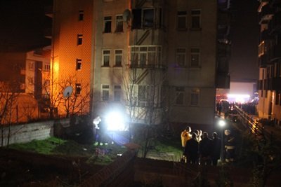 YANARAK 3. KATTAN ATLADI, FEC? ?EK?LDE CAN VERD?