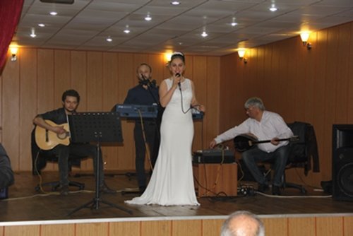 MAHKUMLARA KONSER MORALİ