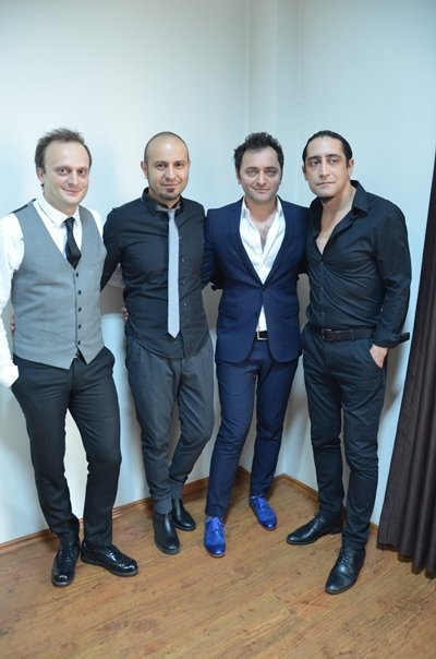 (ÖZEL HABER) B?LETL? DE??L HED?YEL? KONSER BEÜ?DE DÜZENLENEN ?TEBESSÜM? KAMPANYASINDA ZAKKUM ÜCRETS?Z KONSER VERECEK KONSERE G?RMEK ?Ç?N GET?R?LEN KIYAFET, KIRTAS?YE VE G?Y?M MALZEMELER? ?HT?YAÇ SAH?PLER?NE VER?LECEK