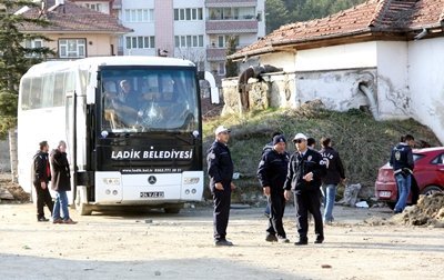 AMATÖR MAÇTA TR?BÜN TERÖRÜ AMATÖR L?G MAÇINDA Y?NE OLAY KASTAMONUSPOR - LAD?K BELED?YESPOR MAÇINDA SAHA KARI?TI