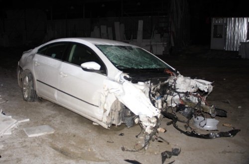 TARLAYA UÇAN OTOMOB?L?N SÜRÜCÜSÜ, HAYATINI KAYBETT?