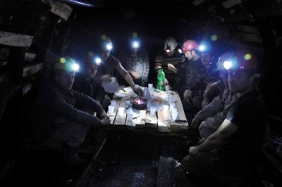 (ÖZEL HABER) ZONGULDAK EN ÇOK ACIYI MADENLERDE YA?ADI 167 YILDA MADEN OCAKLARINDA 5 B?NE YAKIN MADEN ??Ç?S? HAYATINI KAYBETT?