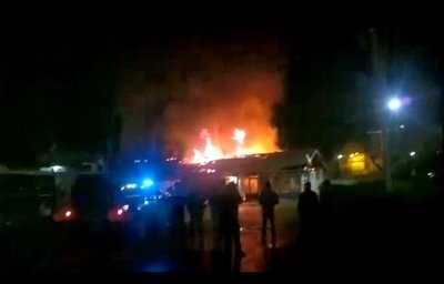 KOZCAĞIZ’DA 3 İŞYERİ KÜL OLDU