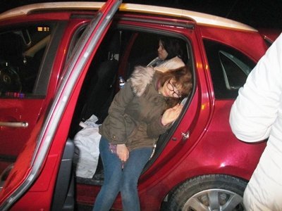 (ÖZEL HABER) SEY?R HAL?NDE OLAN ARACA KAMYON ÇARPTI: 2 YARALI