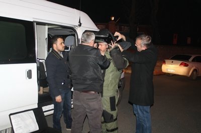 ASKERLİK ŞUBESİ YANINDA ŞÜPHELİ ÇANTA PANİĞİ