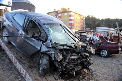 KASTAMONU'DA FEC? KAZA: 4 ÖLÜ, 2 YARALI