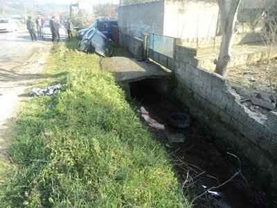 ARACIYLA KANALA UÇTU, BURNU B?LE KANAMADI