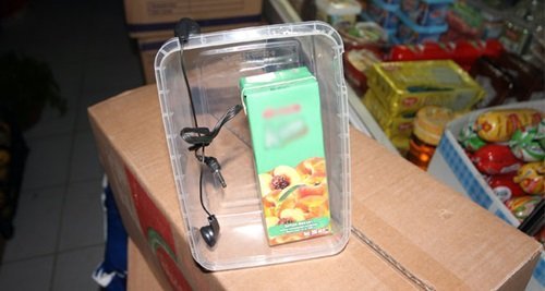 170 Liraya Meyve Suyu ve Kulaklık Aldı!