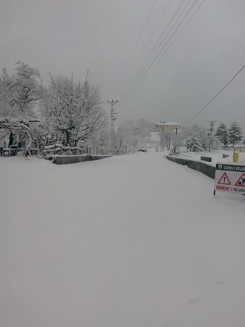 GÜMEL?'DE KAR KALINLI?I 15 SANT?METREYE ULA?TI