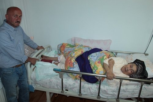 AYA?I KANGREN OLAN 90 YA?INDAK? KADININ HASTANEDEN GÖNDER?LD??? ?DD?ASI HASTANE ?DD?AYI YALANLADI