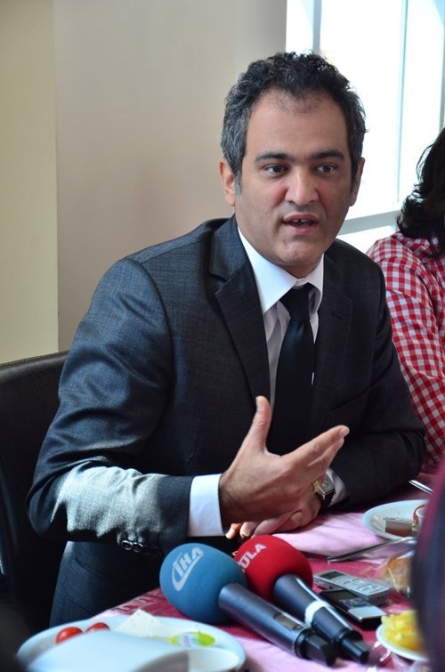 REKTÖR ÖZER; YABANCI Ö?RENC?LERLE KAHVALTIDA BULU?TU