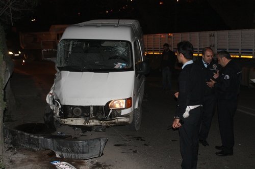 KAZA YAPAN ARAÇTA BULUNAN BO? KOVAN EMN?YET? HAREKETE GEÇ?RD?