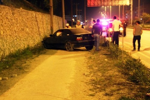 BARTIN?DA TRAF?K KAZASI: ?K? YARALI