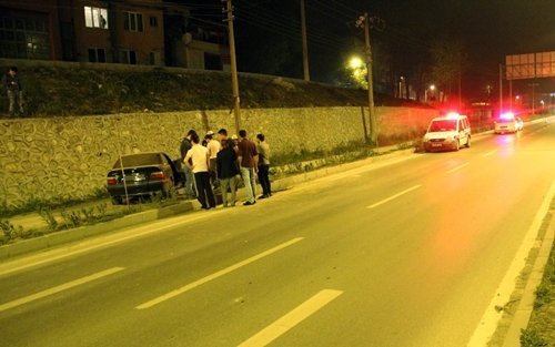 BARTIN?DA TRAF?K KAZASI: ?K? YARALI