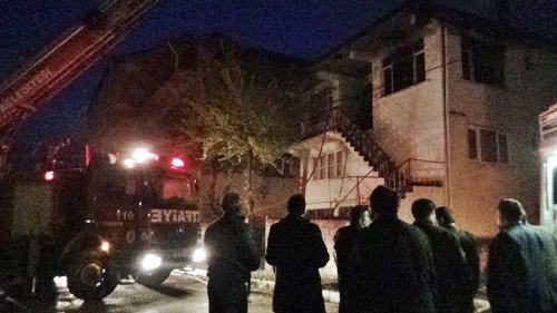 3 KATLI EV ALEV ALEV YANDI