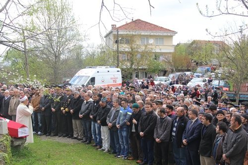 ASTE?MEN?N SIR ?NT?HARI ?NT?HAR EDEN ASTE?MEN MEMLEKET?NDE TOPRA?A VER?LD?