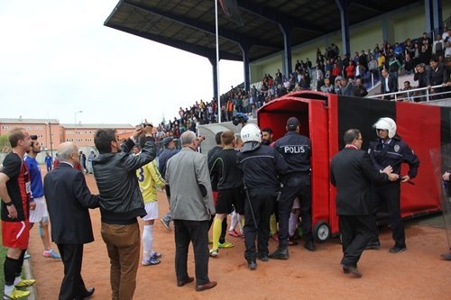 MAÇ BİTTİ KAVGA BAŞLADI